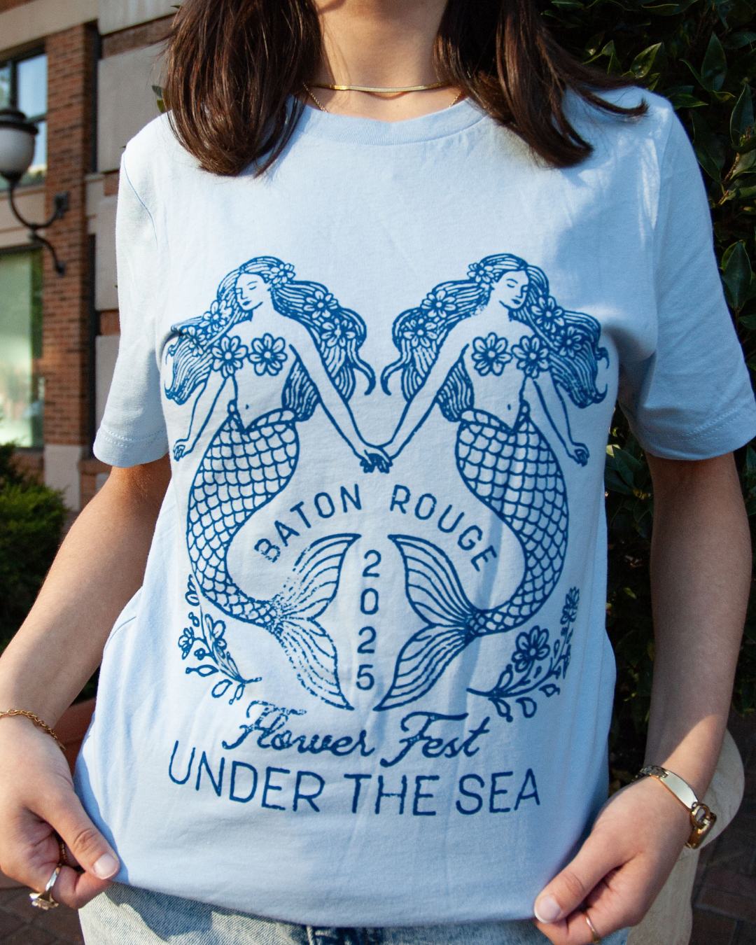 Unique Louisiana Gifts, Louisiana Apparel, Baton Rouge, New Orleans, Lafayette, Sweet Baton Rouge, Louisiana Apparel Near Me, Louisiana themed shirt, Local themed Shirt, Louisiana Botanical shirt, Louisiana Botanical near me, Floral shirt, Louisiana flower shirt, Flower Fest Baton Rouge, Flower Fest T-Shirt