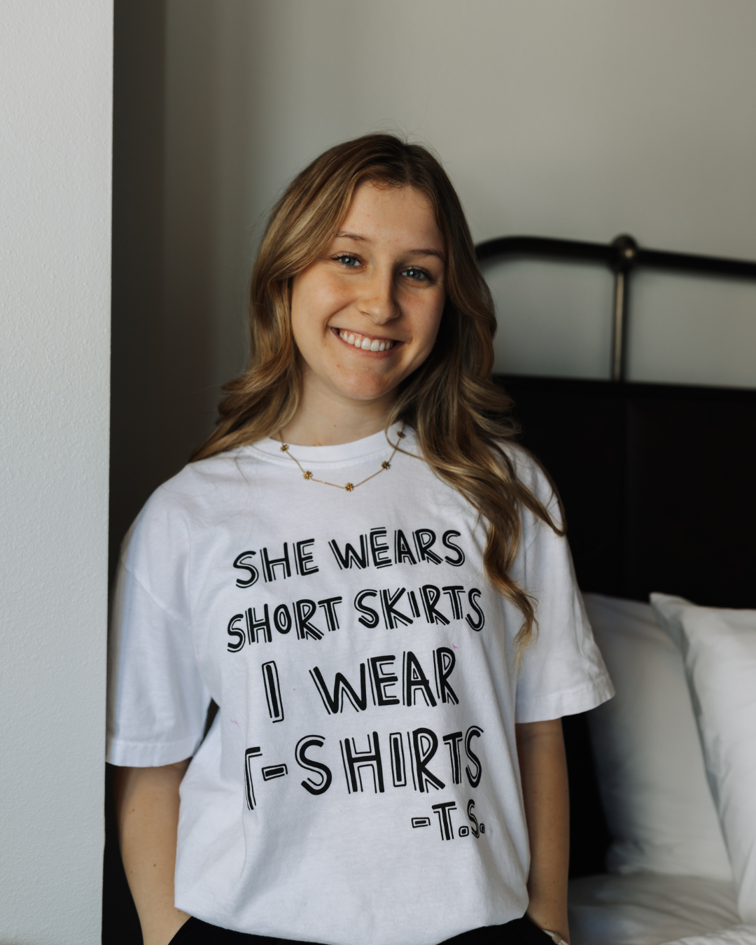 She Wears T-Shirts